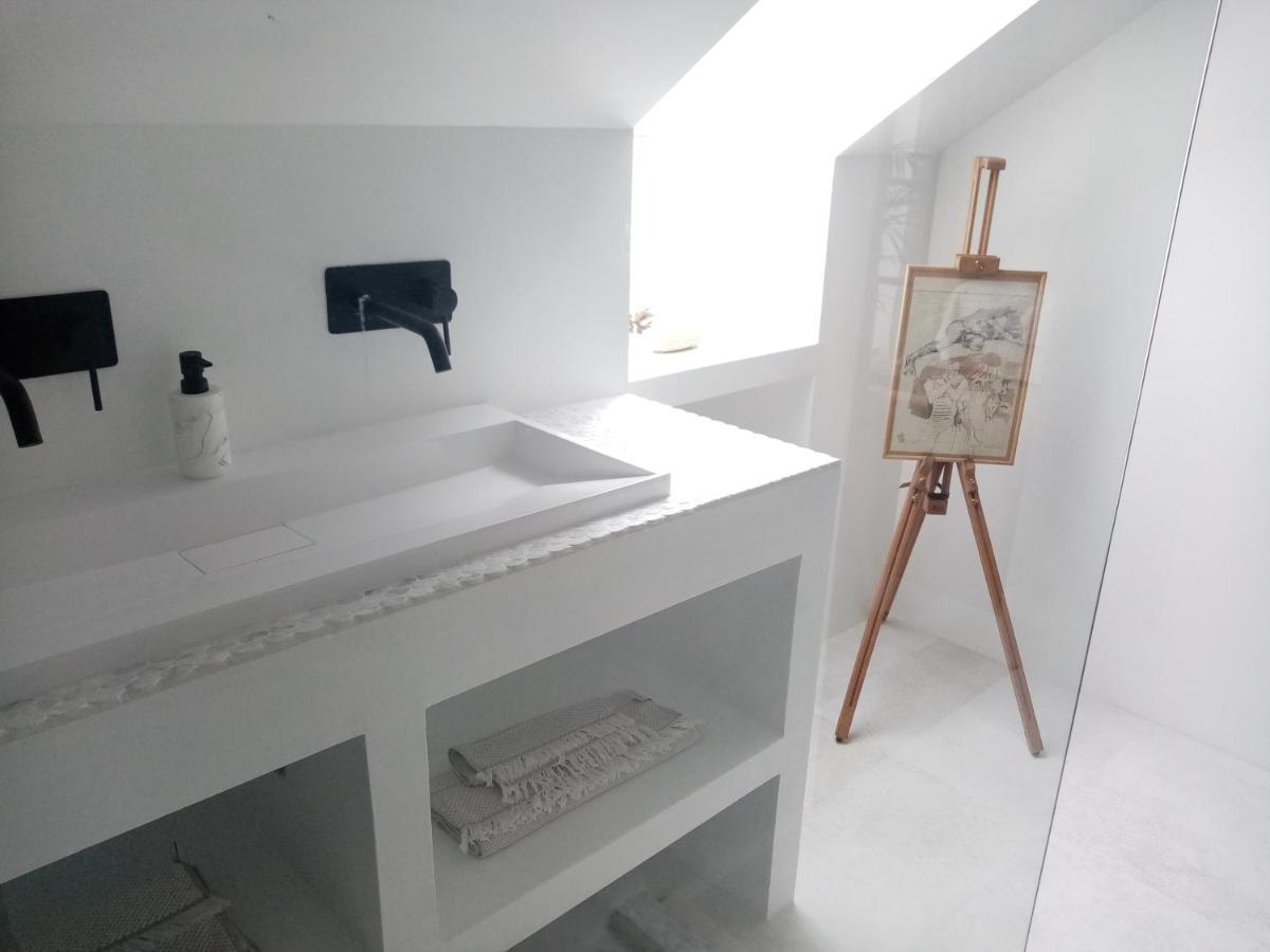 Galerie, Tumulus De La Hogue Hotell Fontenay-le-Marmion Eksteriør bilde