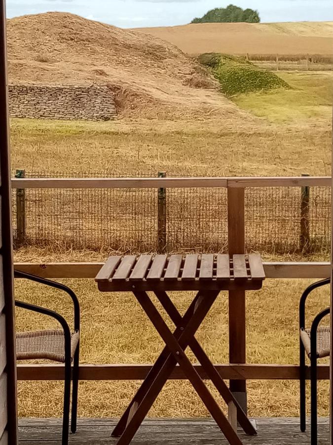 Galerie, Tumulus De La Hogue Hotell Fontenay-le-Marmion Eksteriør bilde