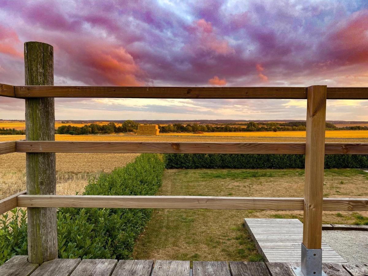 Galerie, Tumulus De La Hogue Hotell Fontenay-le-Marmion Eksteriør bilde