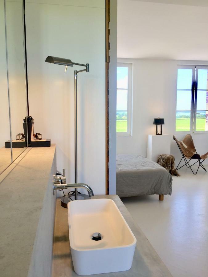 Galerie, Tumulus De La Hogue Hotell Fontenay-le-Marmion Eksteriør bilde