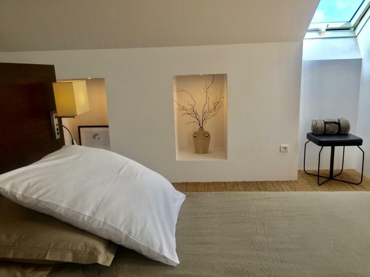 Galerie, Tumulus De La Hogue Hotell Fontenay-le-Marmion Eksteriør bilde